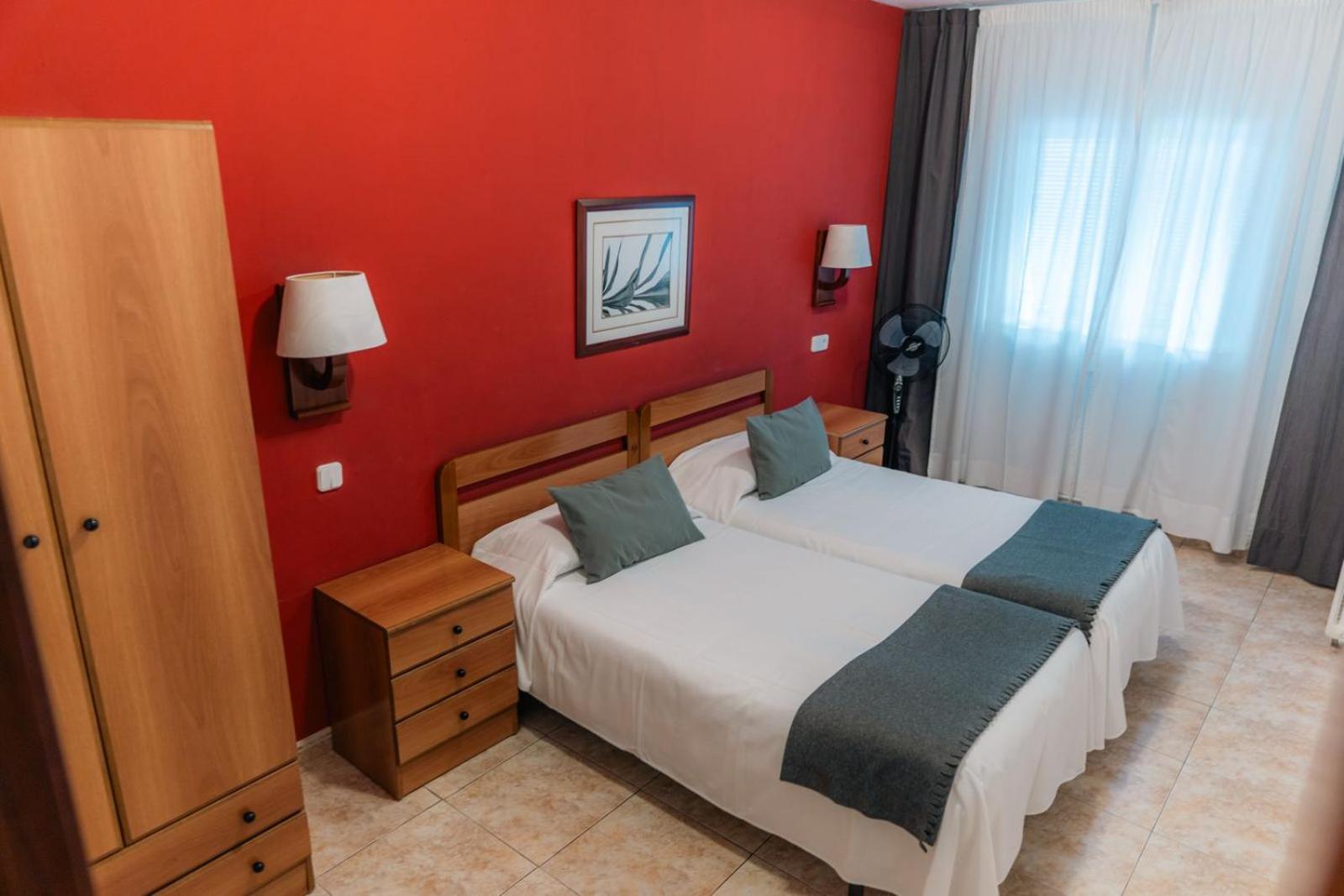 Hostal Regina Blanes Extérieur photo