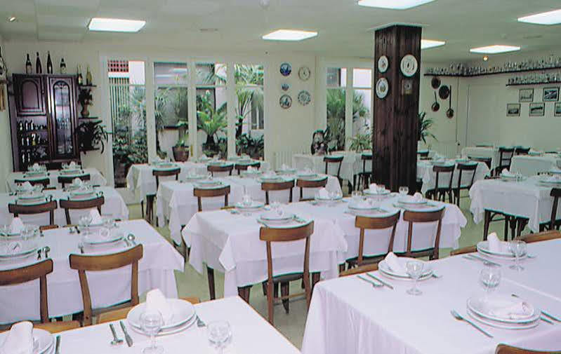 Hostal Regina Blanes Extérieur photo